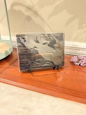 New Aesthetica Contour Cream Palette